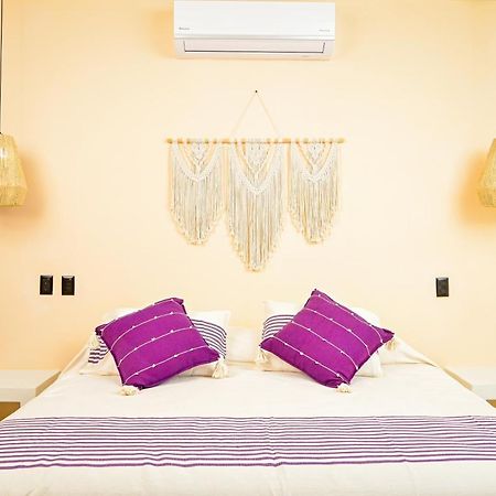 The Sunset Villas Zihuatanejo Exterior photo