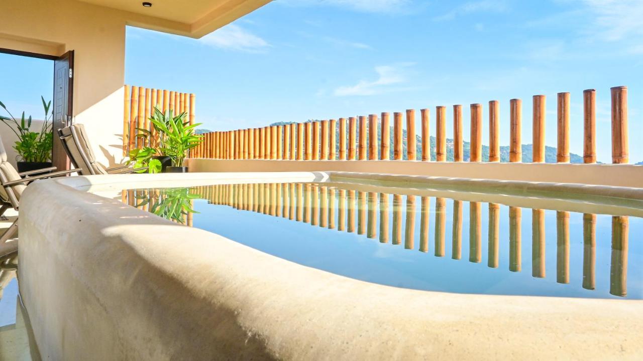 The Sunset Villas Zihuatanejo Exterior photo