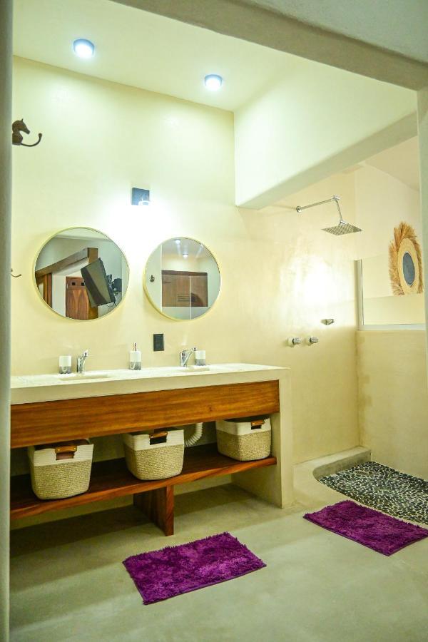The Sunset Villas Zihuatanejo Exterior photo